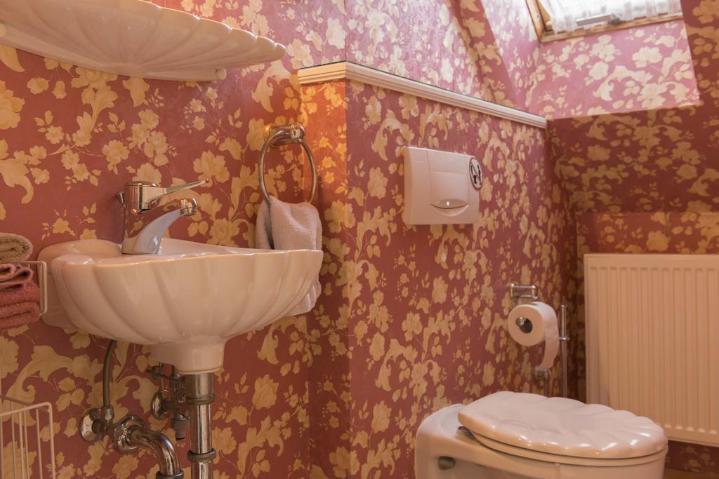 Ferienwohnung Burg Eltz Treis-Karden Room photo